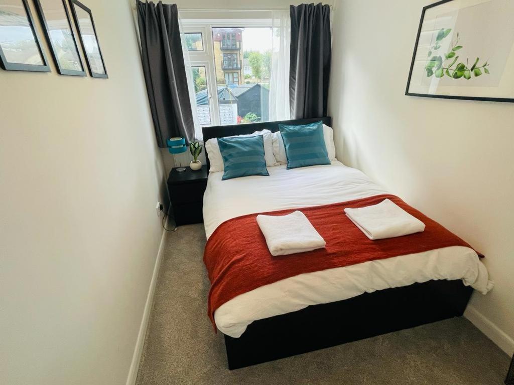 Enfield Chase Apartment Extérieur photo